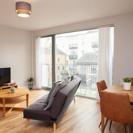 1 Bedroom Flat In The Heart Of Merchant City Glasgow Extérieur photo
