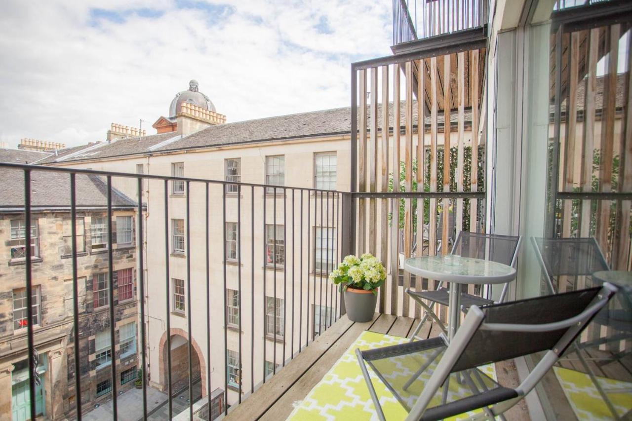 1 Bedroom Flat In The Heart Of Merchant City Glasgow Extérieur photo