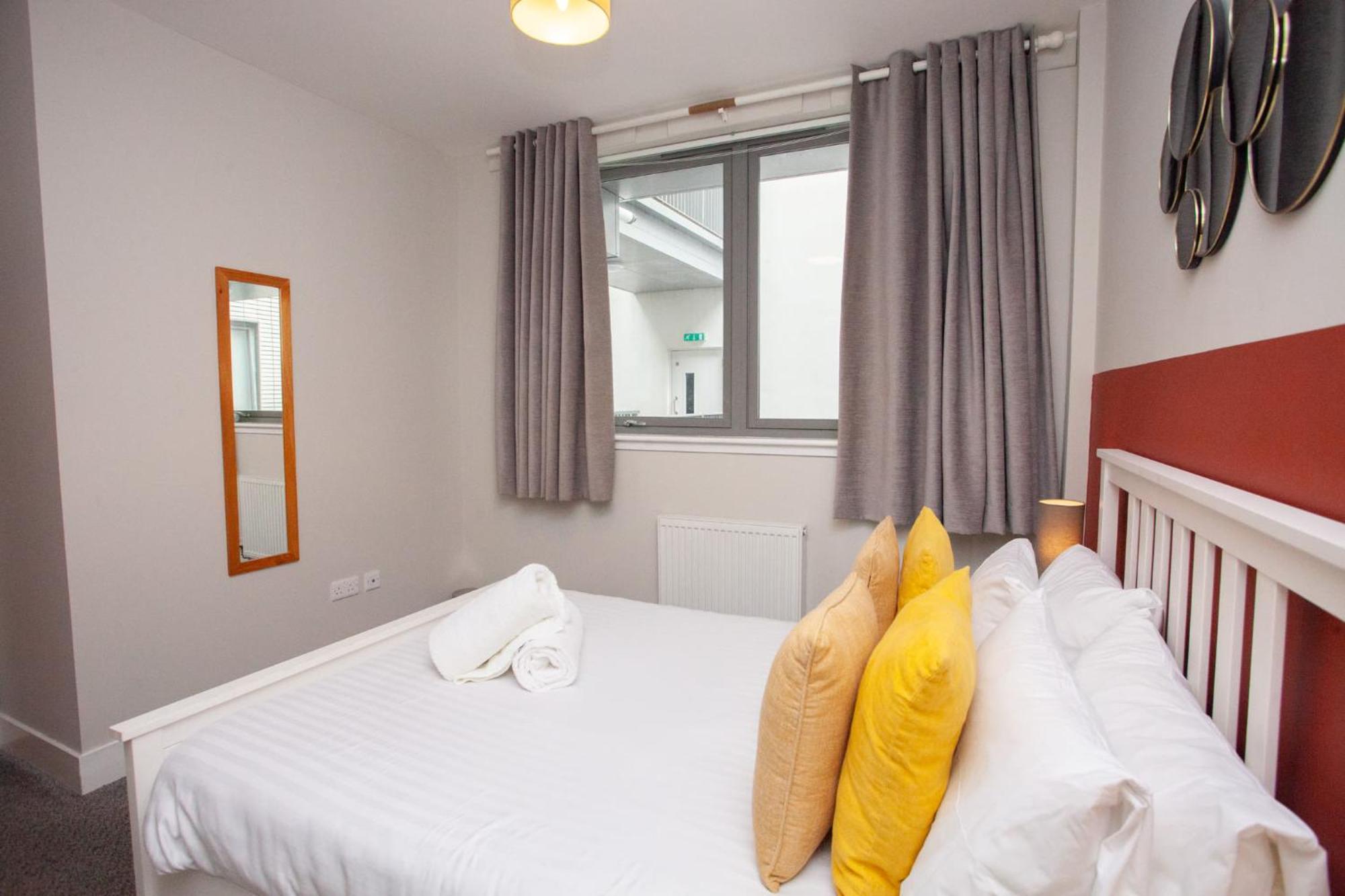 1 Bedroom Flat In The Heart Of Merchant City Glasgow Extérieur photo